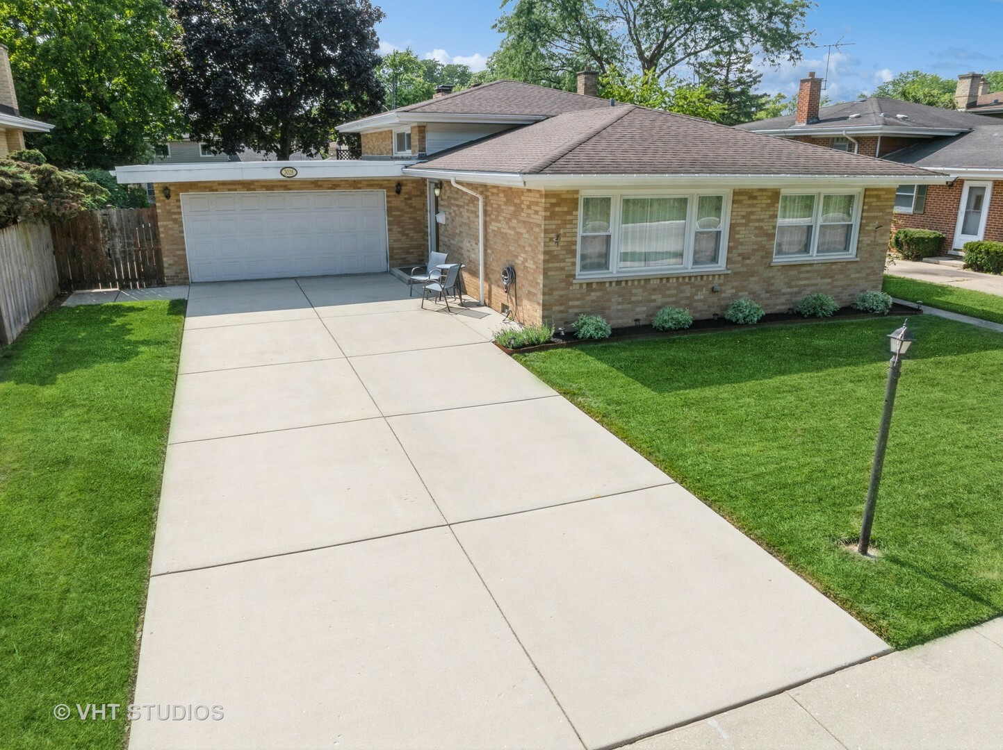 Property Photo:  3028 Sunnyside Avenue  IL 60154 