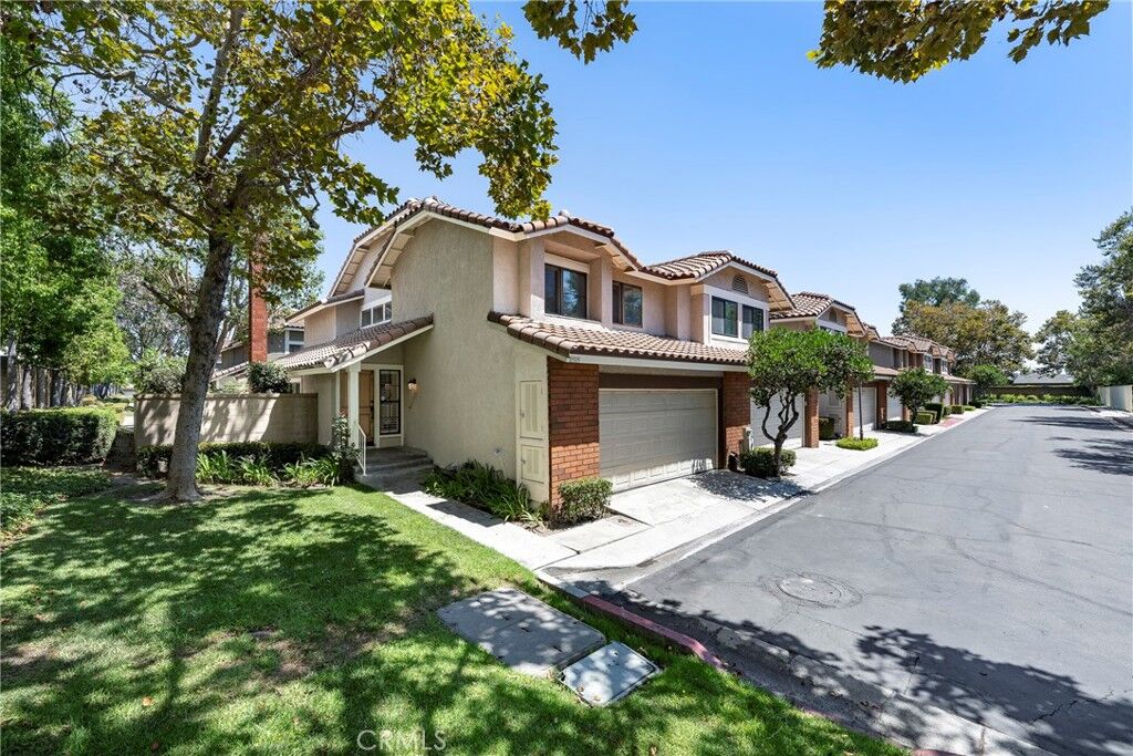 Property Photo:  11515 Hyde Park Court  CA 90703 
