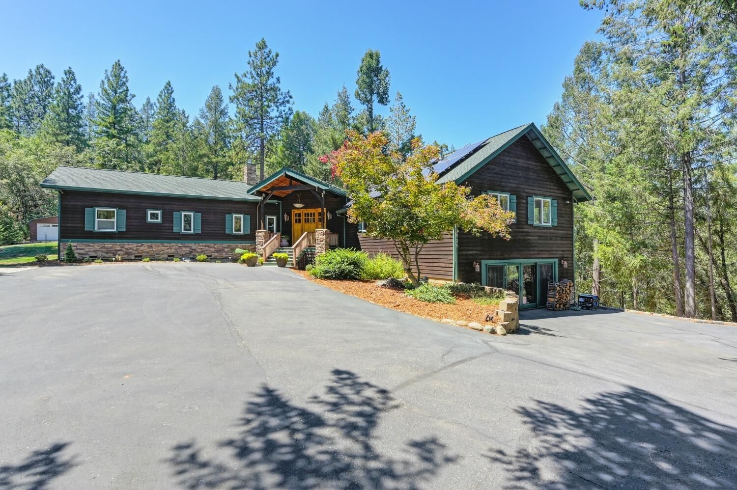 Property Photo: 620 Ridgeback Lane CA 95713