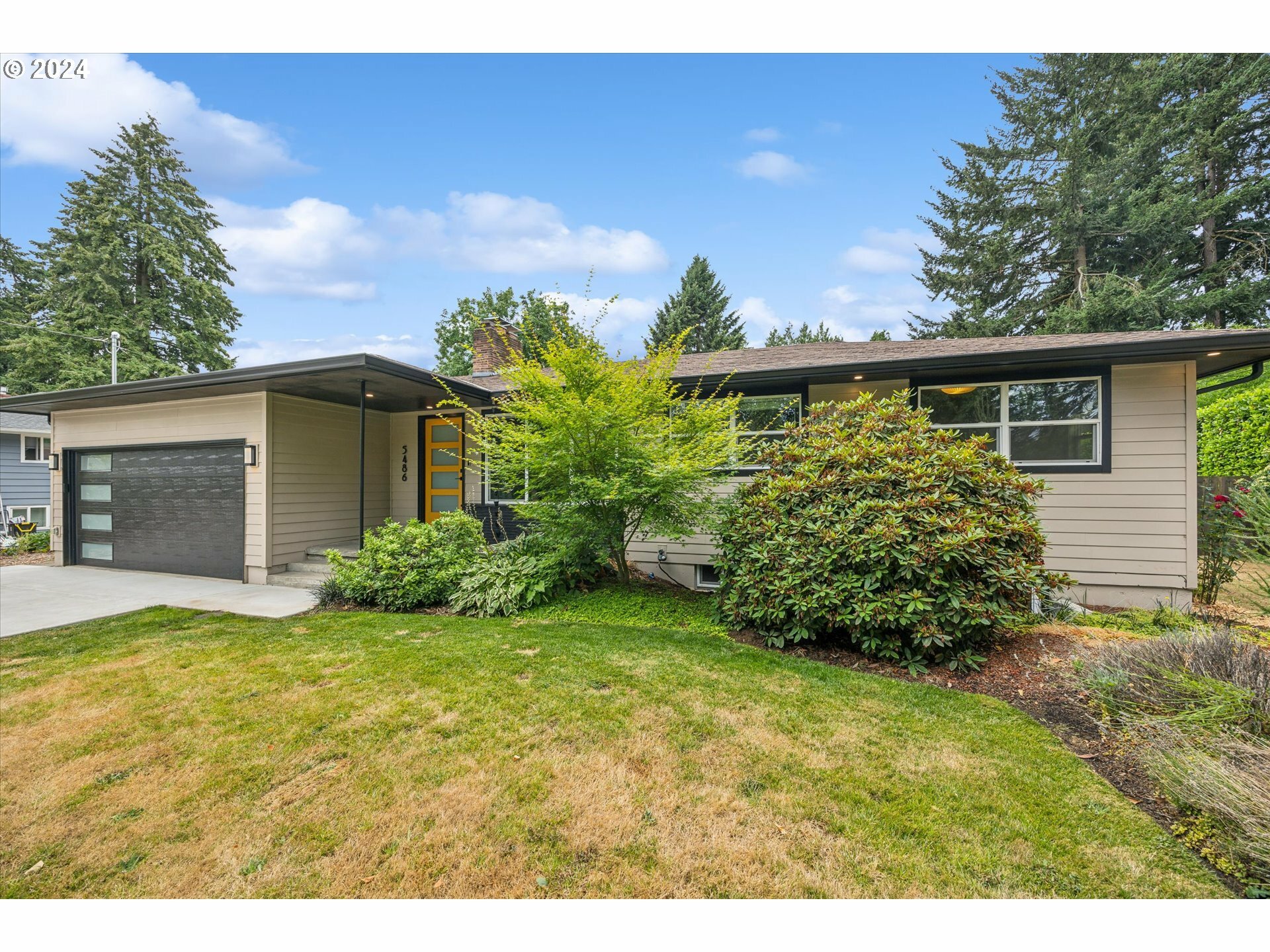 5486 SE Harlene St  Milwaukie OR 97222 photo