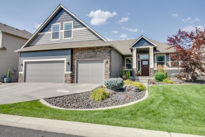 2818 W Sunset View Ln  Spokane WA 99208 photo