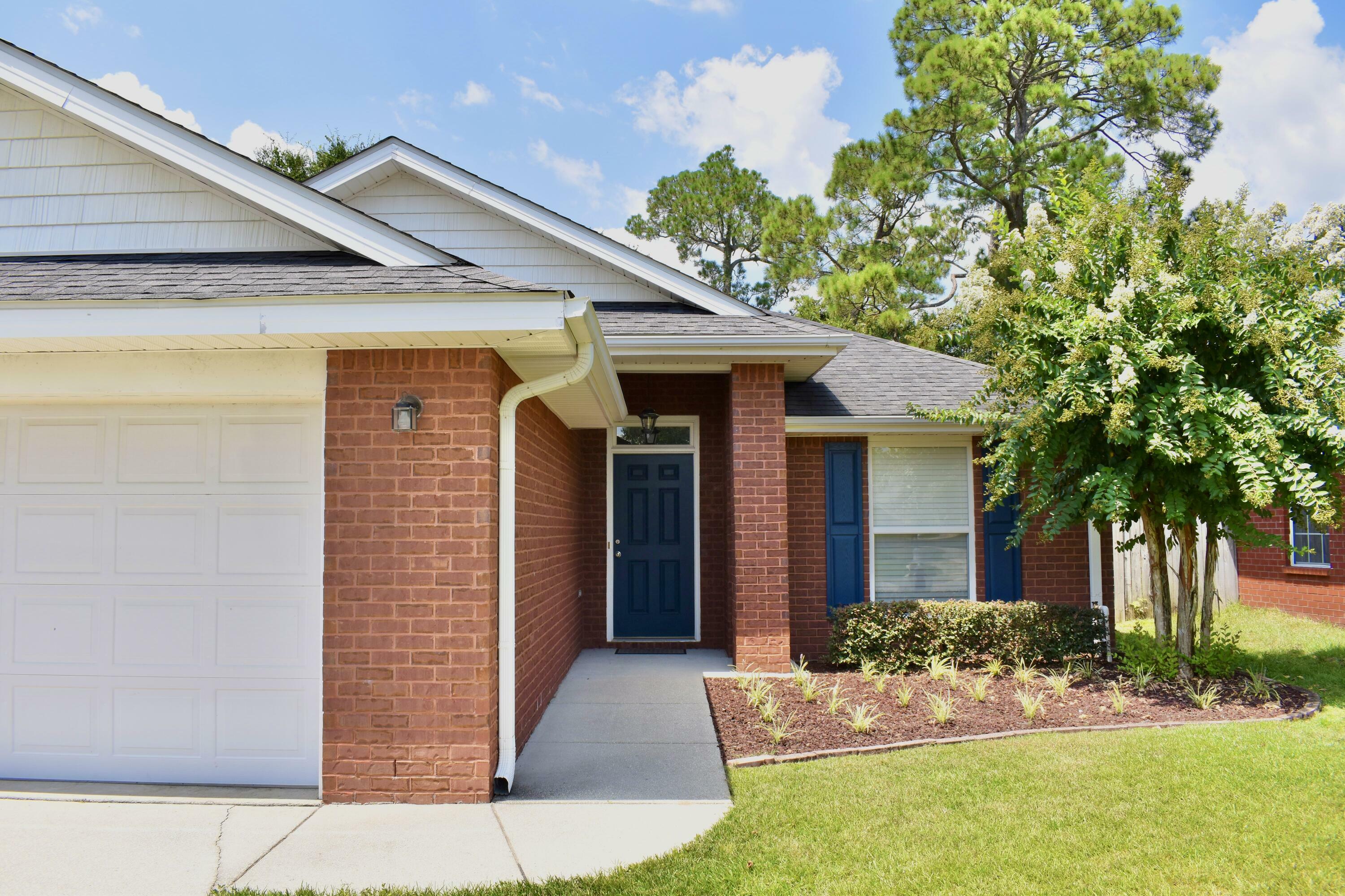 Property Photo:  8899 Abbington Drive  FL 32534 