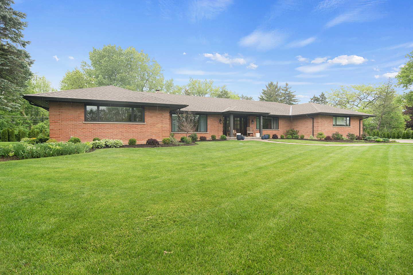 Property Photo:  21270 W Linden Lane  IL 60047 