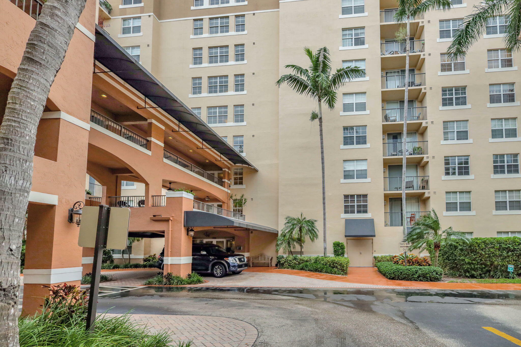 Property Photo:  1801 N Flagler Drive 211  FL 33407 