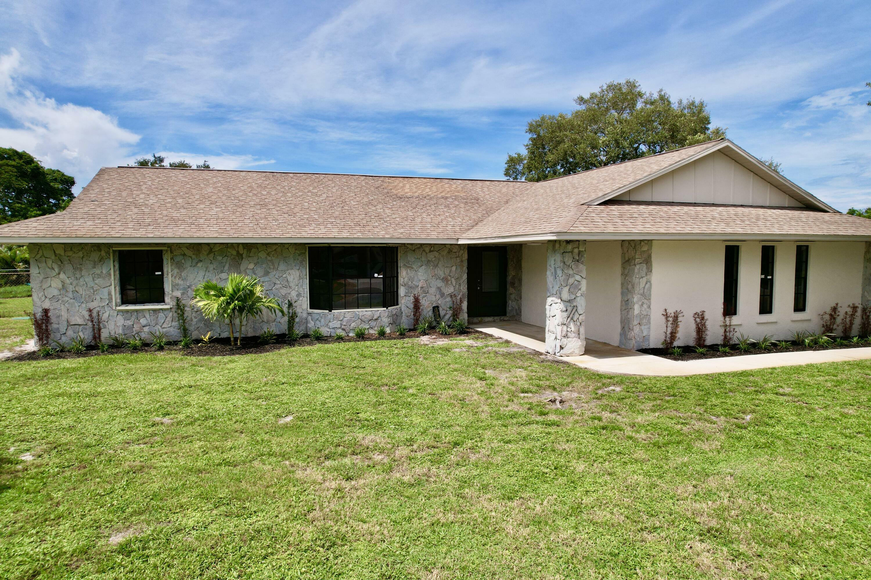 Property Photo:  2186 SE Stargrass Street  FL 34984 