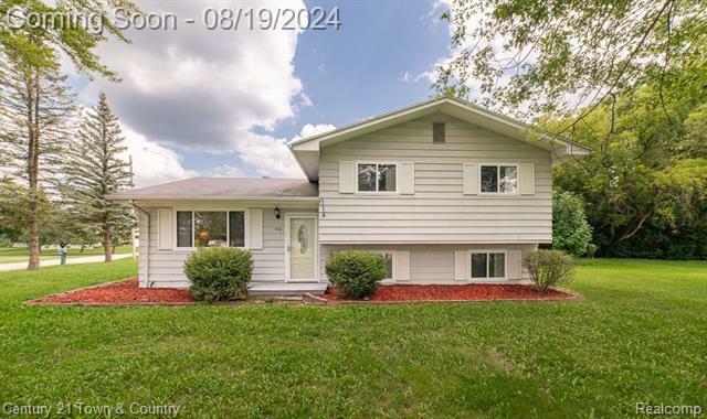 Property Photo:  8119 Fenton Road  MI 48439 