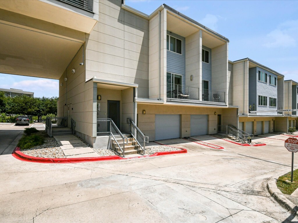 Property Photo:  604 N Bluff Drive 101  TX 78745 