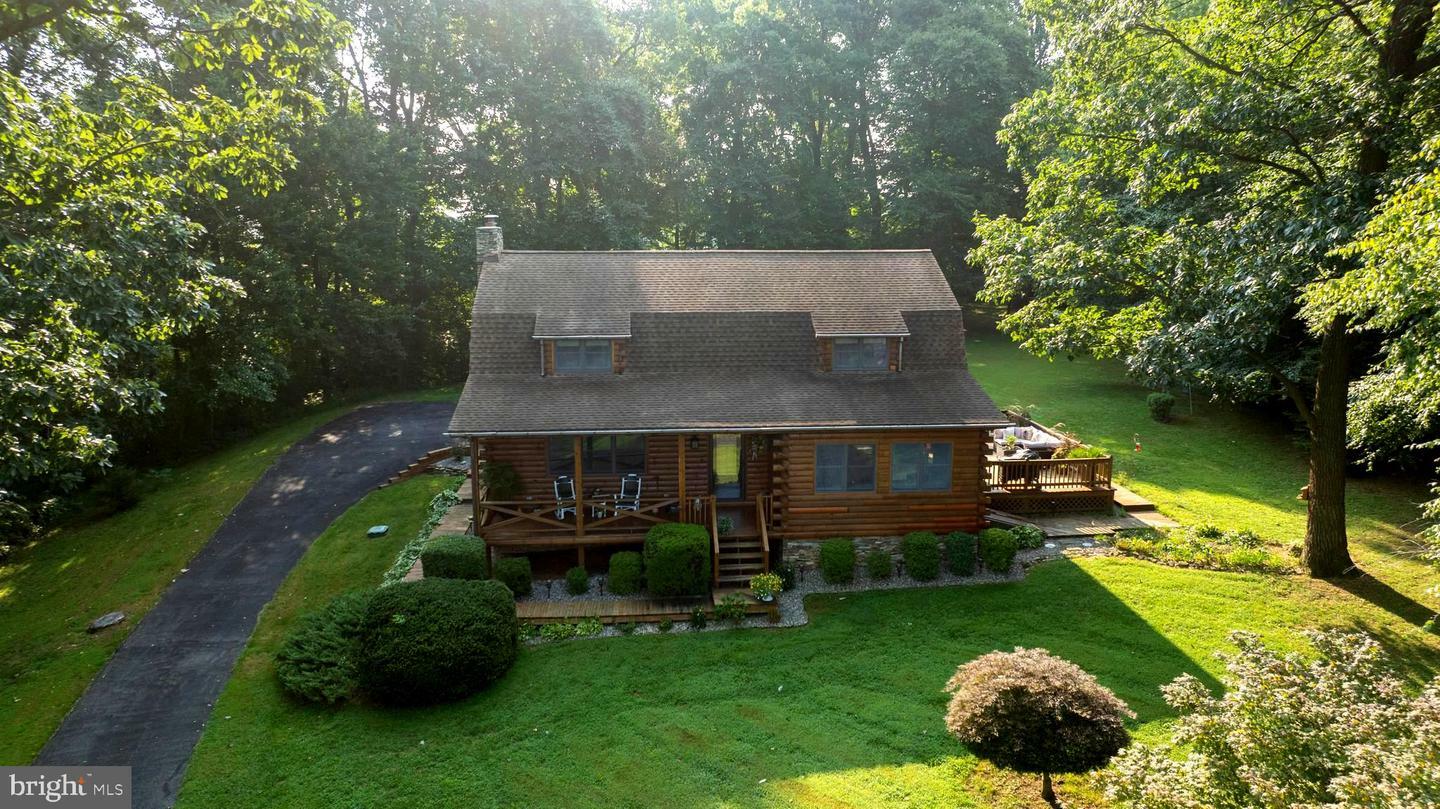 Property Photo:  41 Fairway Drive  PA 17566 