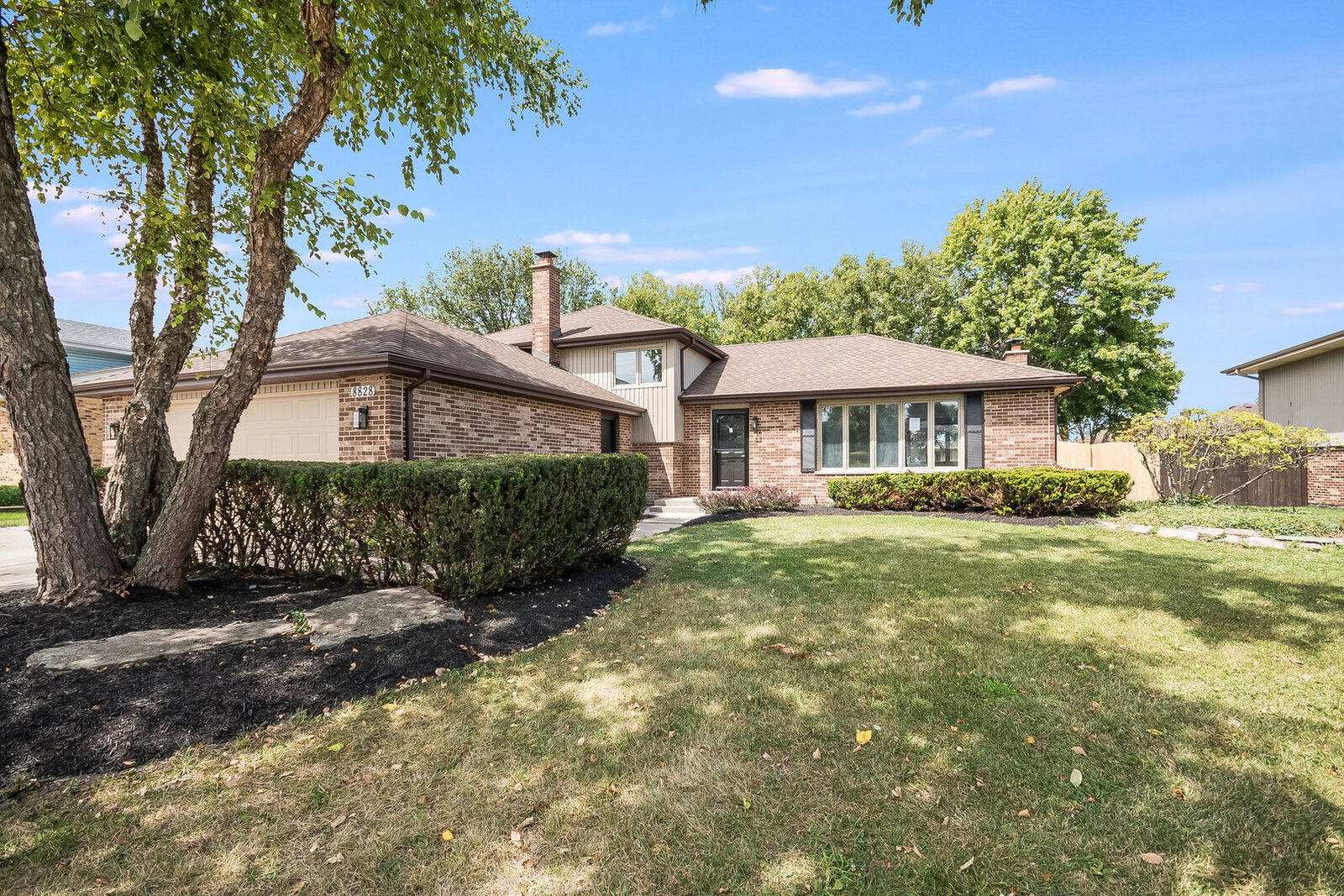 Property Photo: 8828 Danbury Lane IL 60462