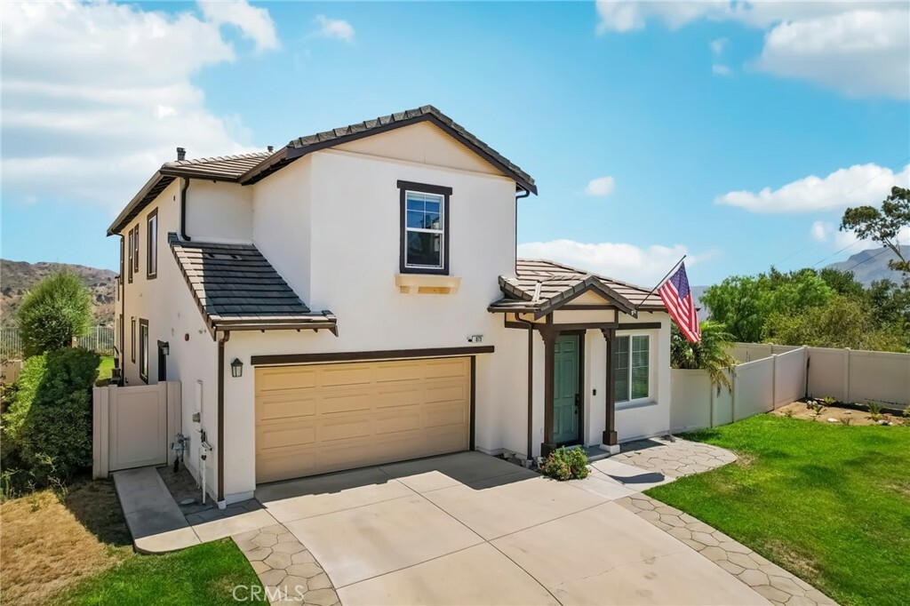 Property Photo:  873 Coronado Circle  CA 93060 