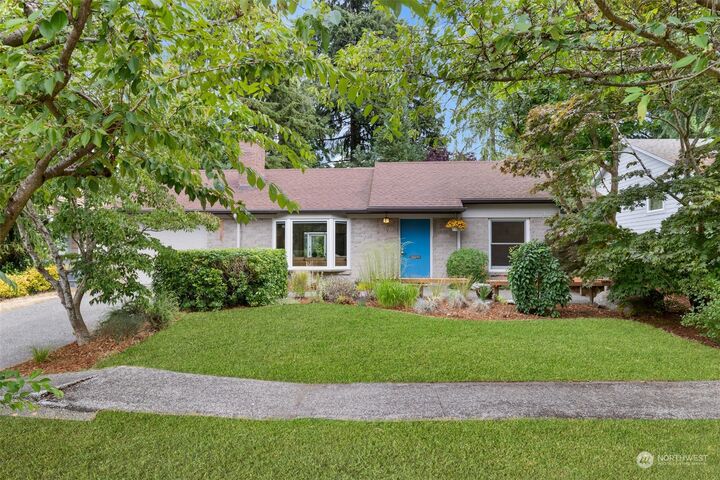 Property Photo:  8816 26th Avenue NE  WA 98115 