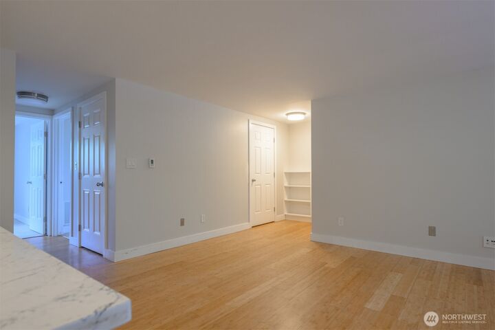 Property Photo: 3834 175th Avenue NE A202 WA 98052