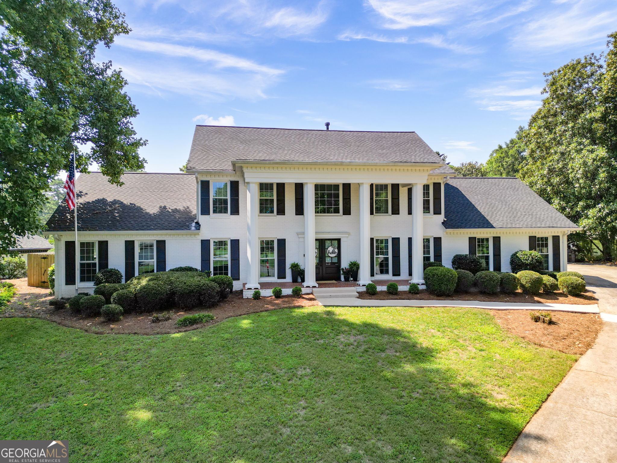 Property Photo: 805 Saddle Hill Road GA 30075