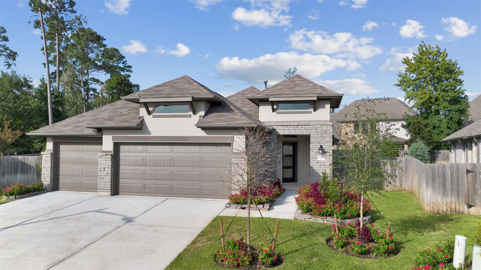 Property Photo: 2618 Oakland Park Drive TX 77385
