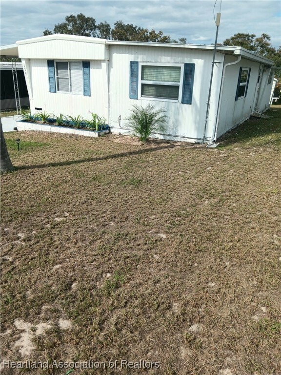 Property Photo:  112 Wesley Way  FL 33852 