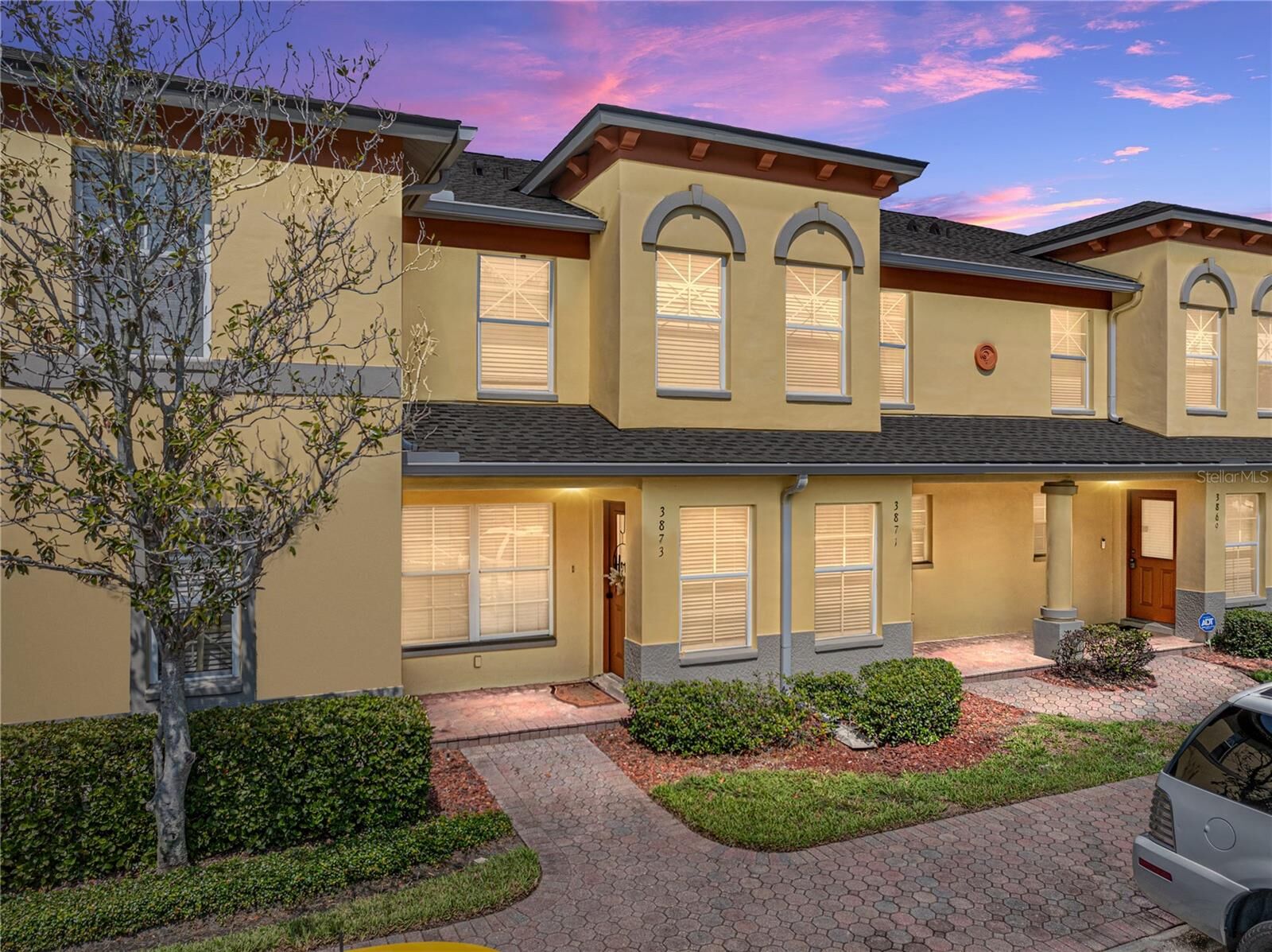 Property Photo:  3873 Island Way  FL 33705 