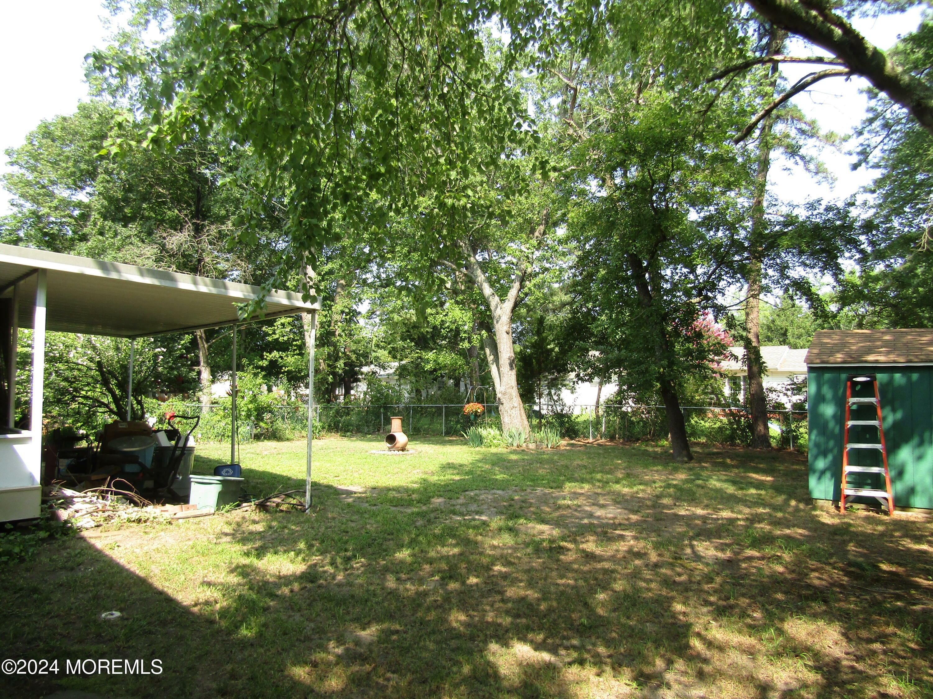 Property Photo:  321 Cherokee Drive  NJ 08015 