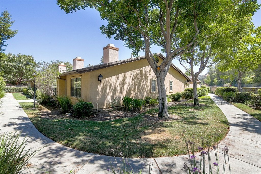 Property Photo:  968 S Glendora Avenue  CA 91740 