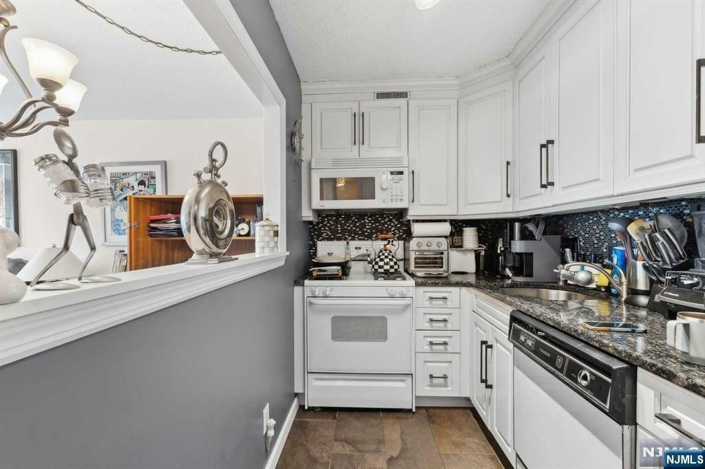 Property Photo:  555 North Avenue 10B  NJ 07024 