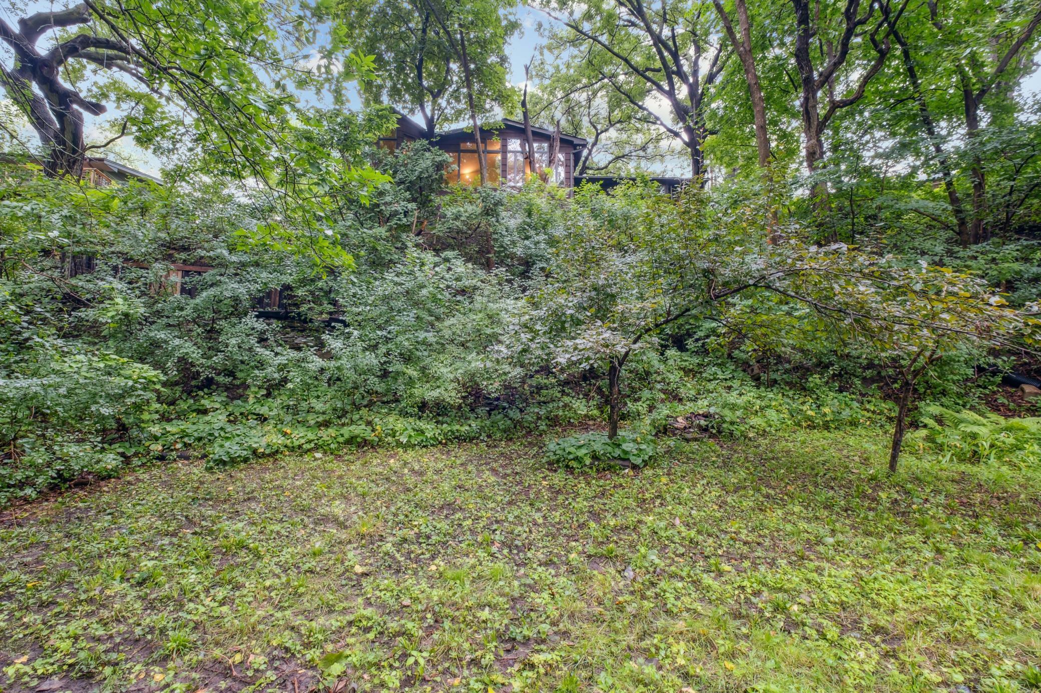 Property Photo:  2535 Vale Crest Road  MN 55422 