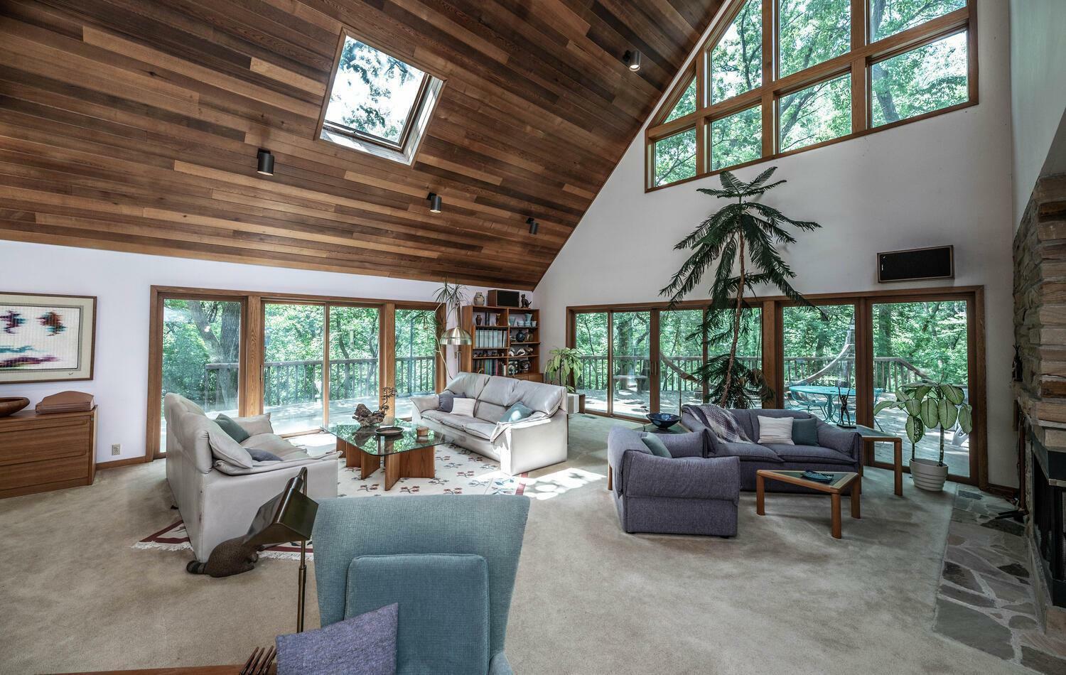 Property Photo: 750 Mohican Lane MN 55120