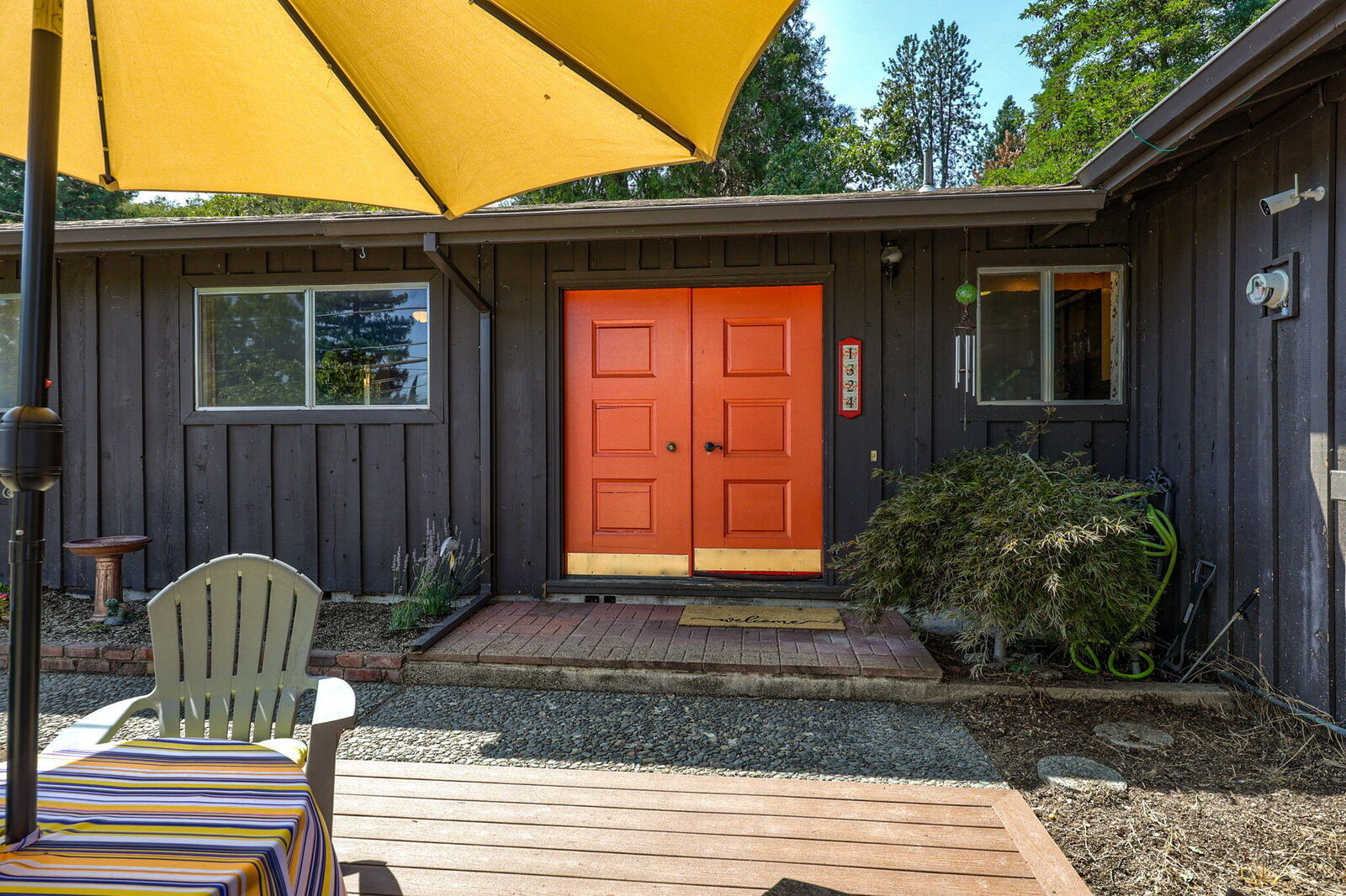 Property Photo:  1324 NW Highland Avenue  OR 97526 