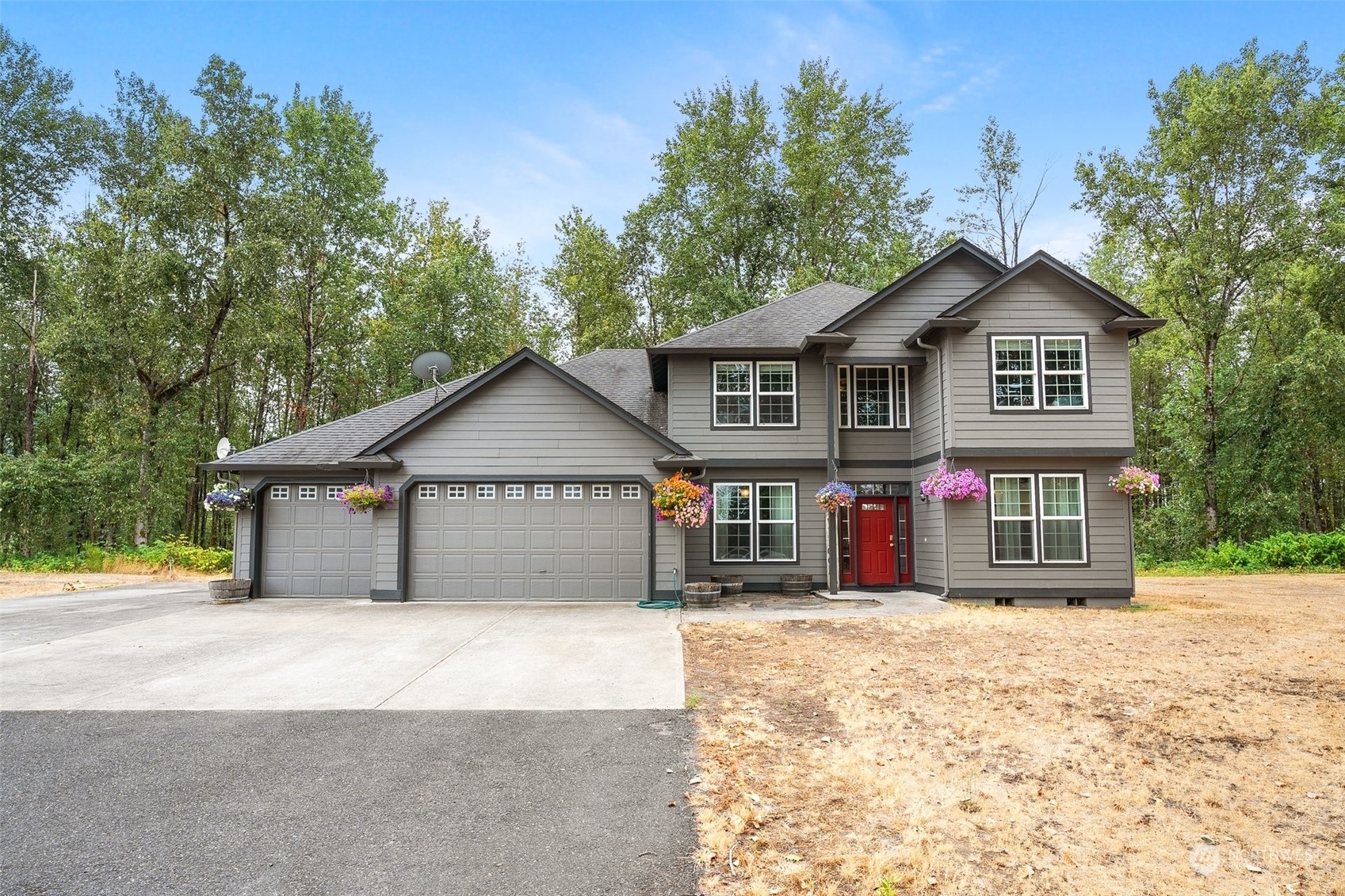 Property Photo:  138 Chelsea Avenue  WA 98611 