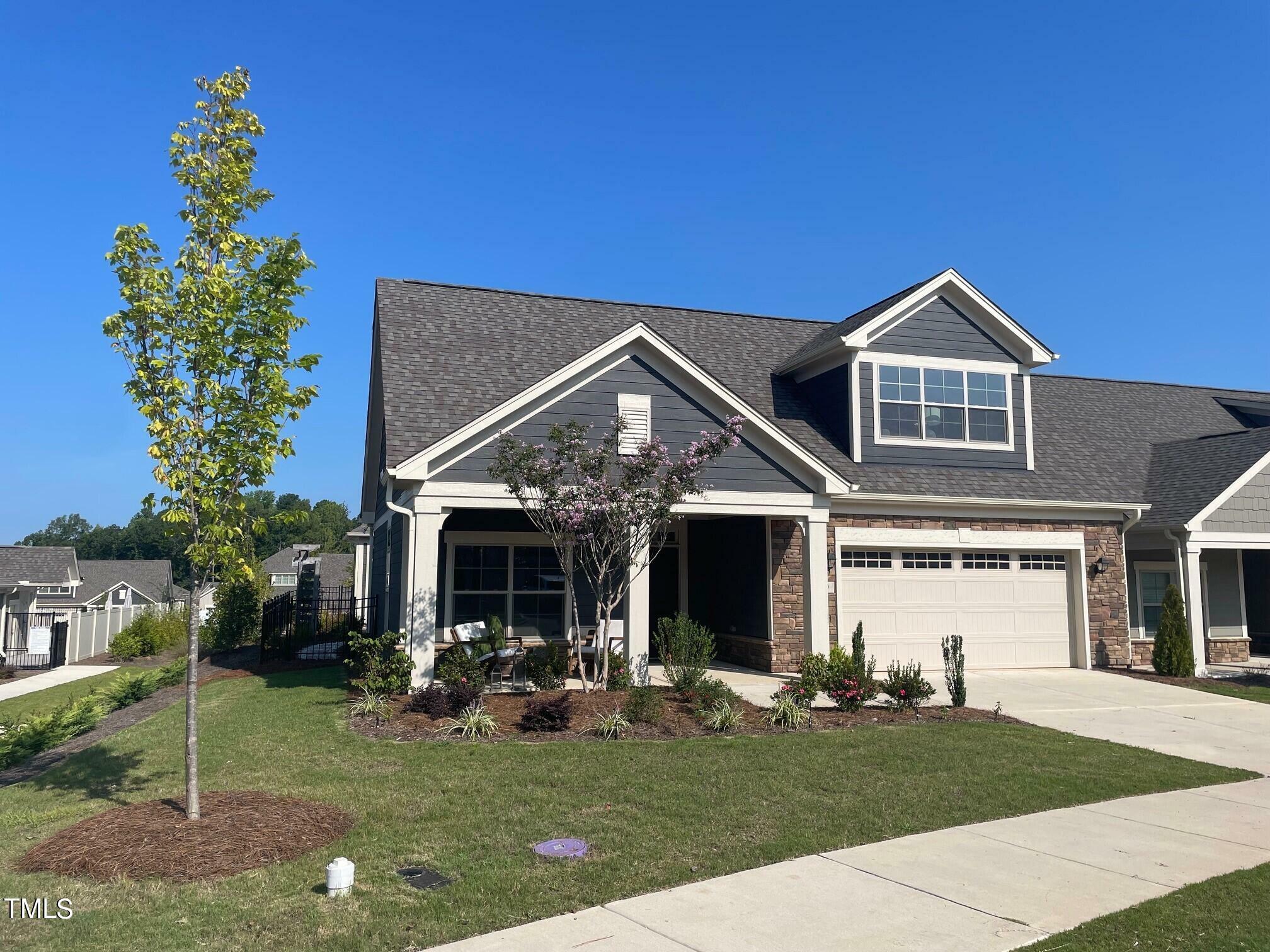 Property Photo: 1309 Hewletts Creek Court NC 27519