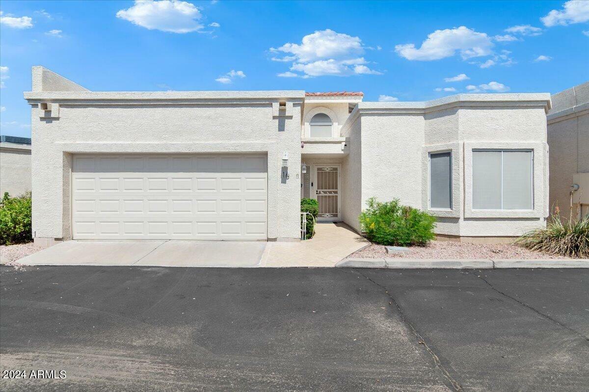 Property Photo:  2647 N Miller Road 16  AZ 85257 