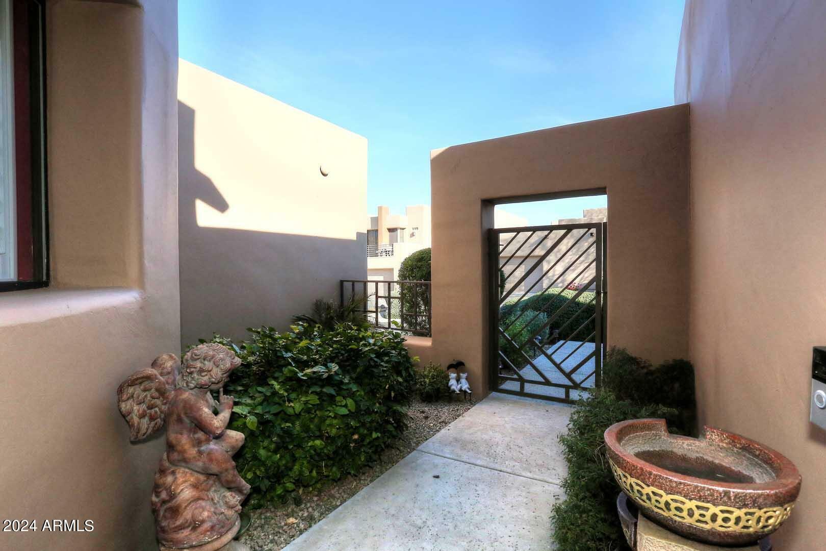 Property Photo:  17025 E La Montana Drive 107  AZ 85268 