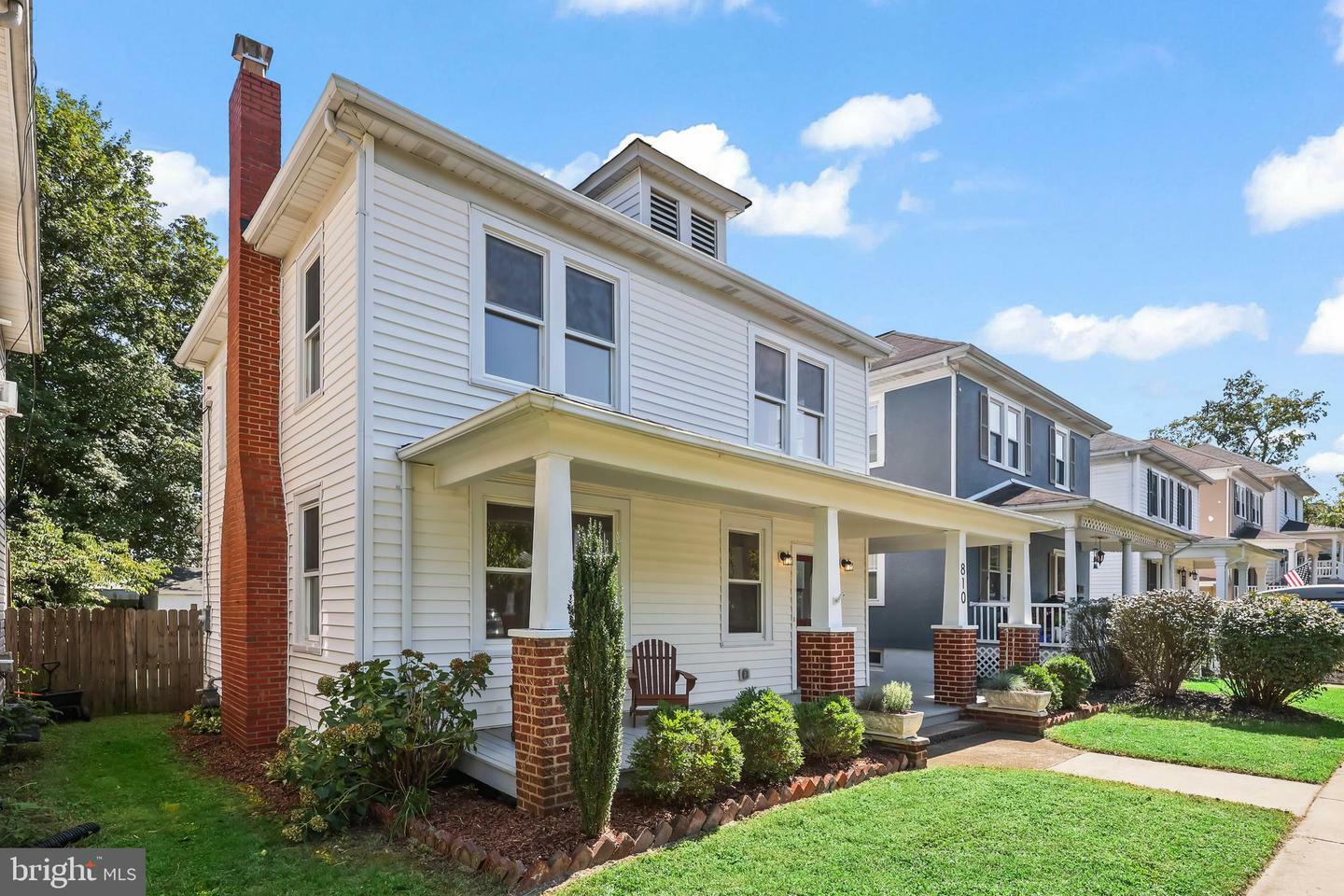 Property Photo:  810 Wolfe Street  VA 22401 