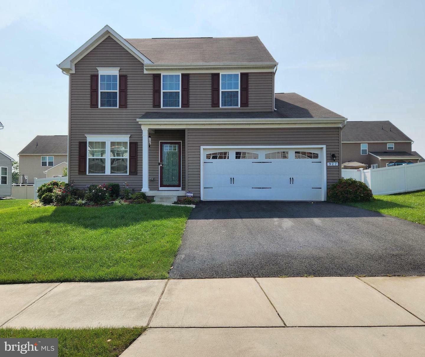 Property Photo:  927 Long Manor Drive  MD 21220 