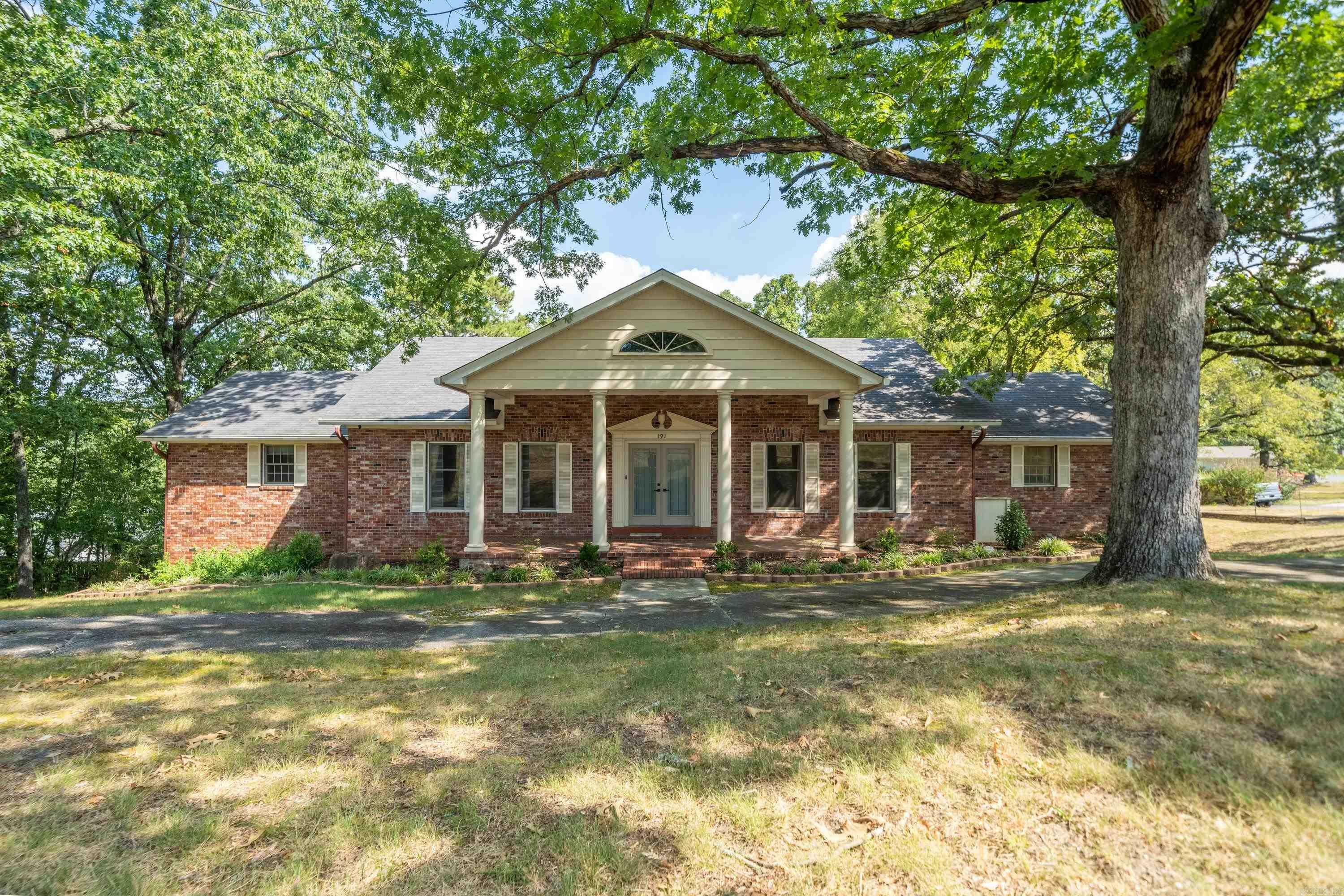 Property Photo:  191 Taylor Place  AR 71901 