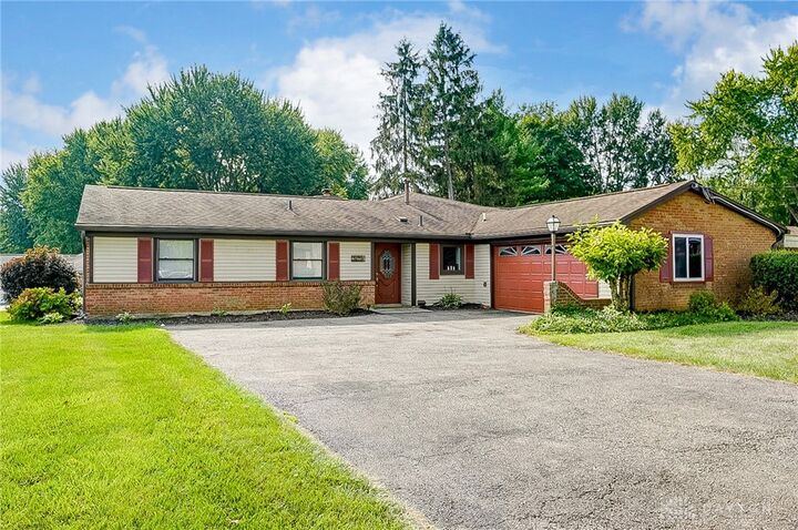 1478 Kensington Drive  Bellbrook OH 45305 photo