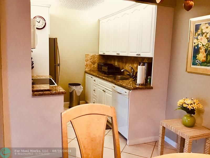 Property Photo: 4008 Cornwall A 4008 FL 33434
