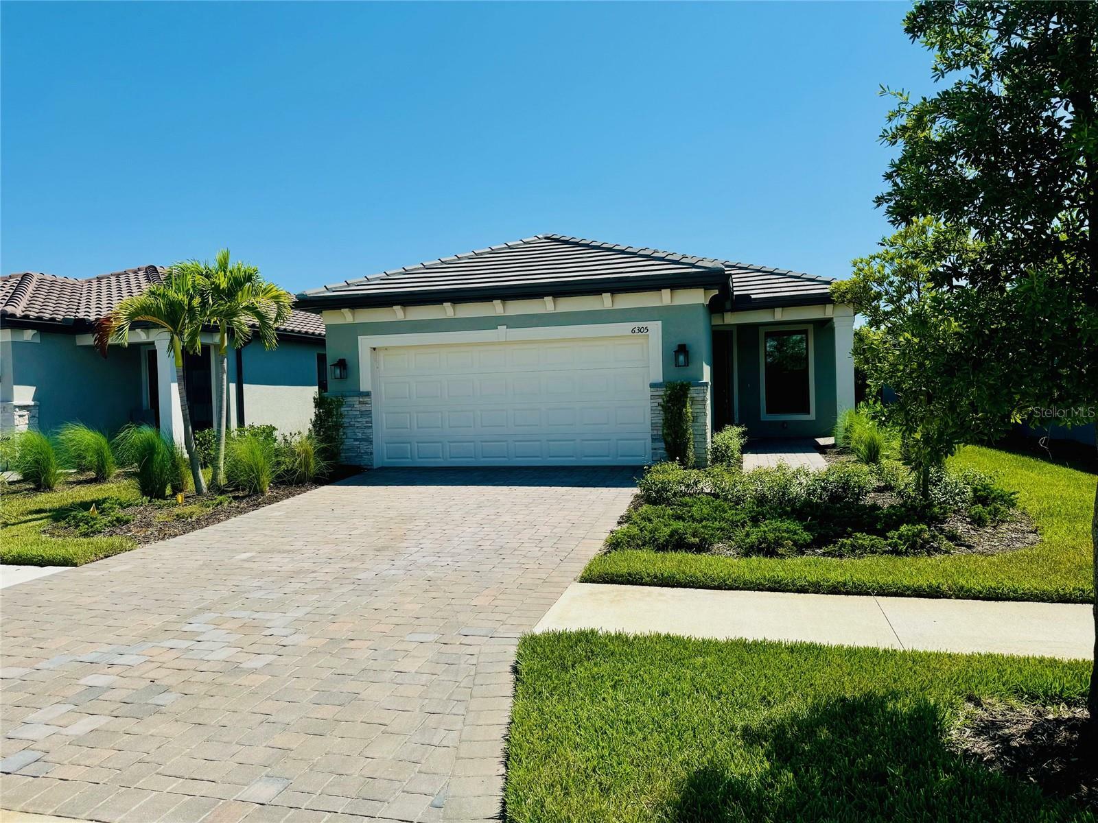 Property Photo:  6305 Winding Pine Drive  FL 34275 