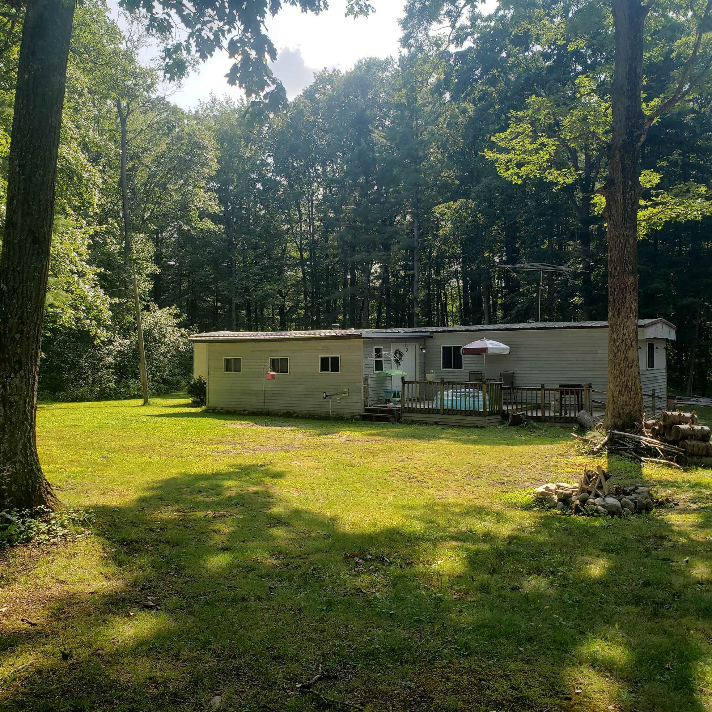 Property Photo:  2590 Devon  MI 48625 