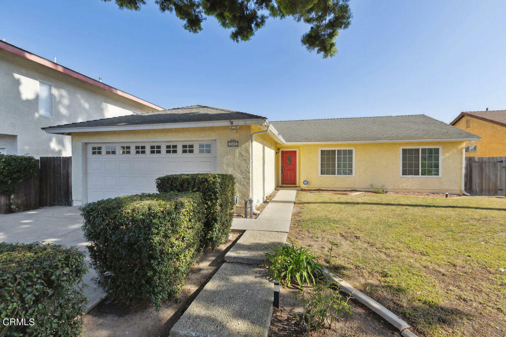 Property Photo:  249 Arapaho Street  CA 93001 