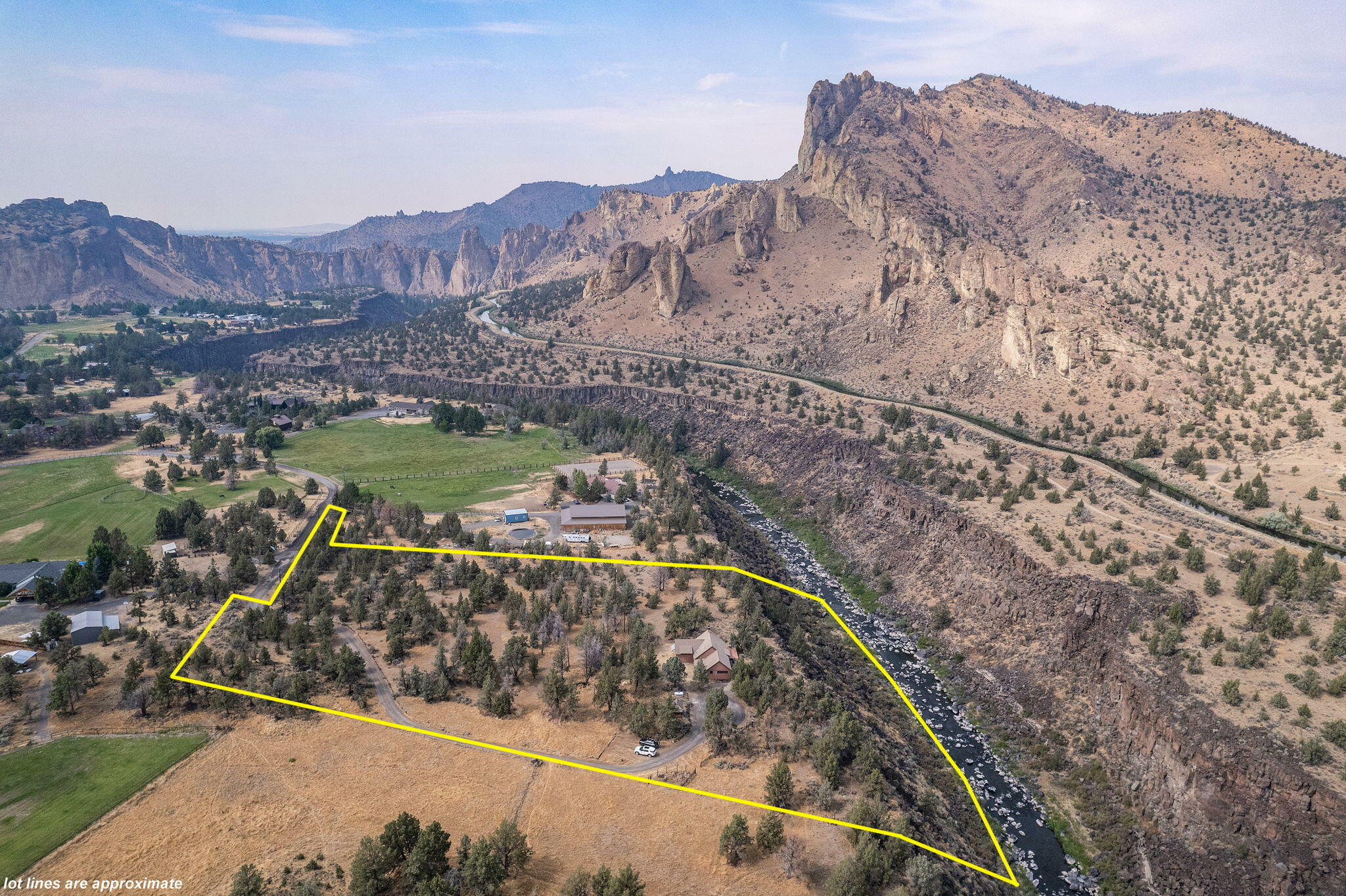 Property Photo:  9210 NE Smith Rock Loop  OR 97760 