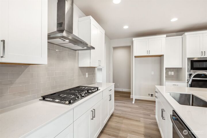 Property Photo: 6272 Great Glen Road SW 192 WA 98367