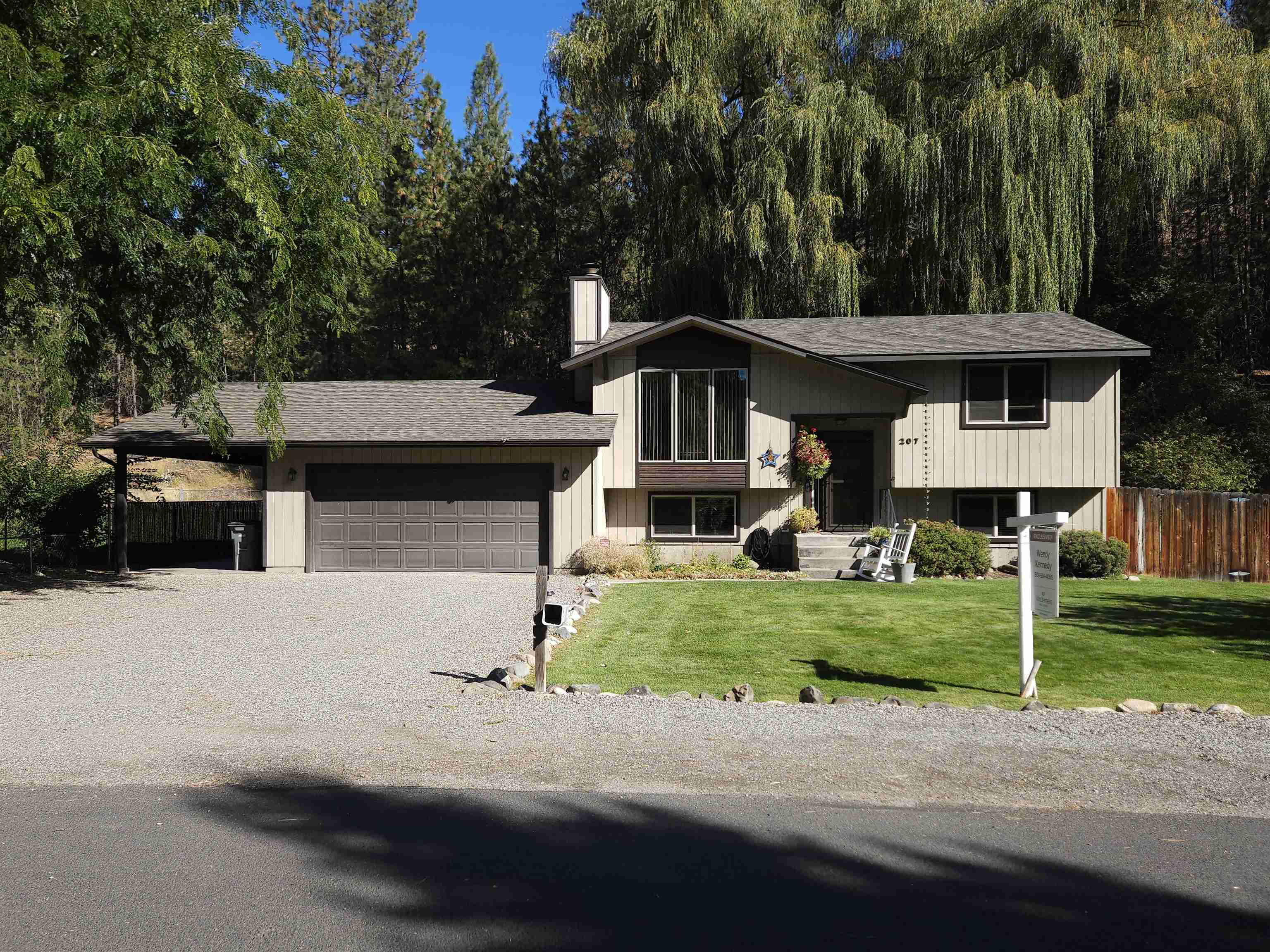 207 E Franklin Dr  Nine Mile Falls WA 99026 photo