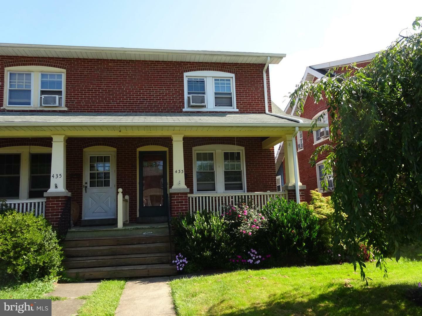 Property Photo:  433 Perkiomen Avenue  PA 19446 