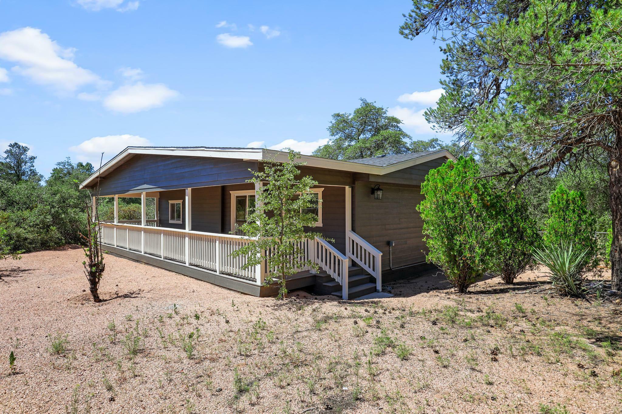 Property Photo:  413 N Briarwood Road  AZ 85541 