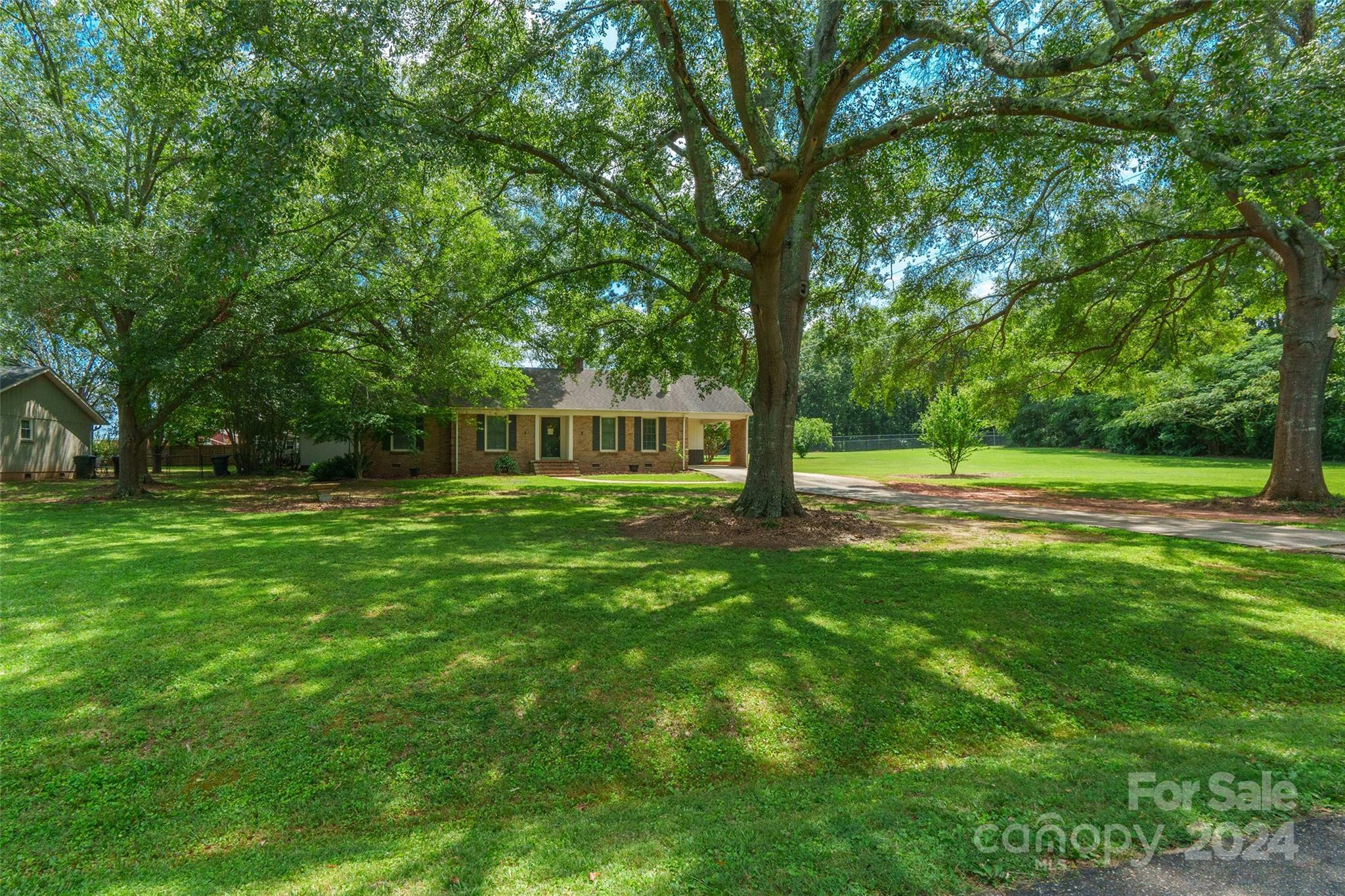 Property Photo:  261 Sherwood Circle  SC 29730 