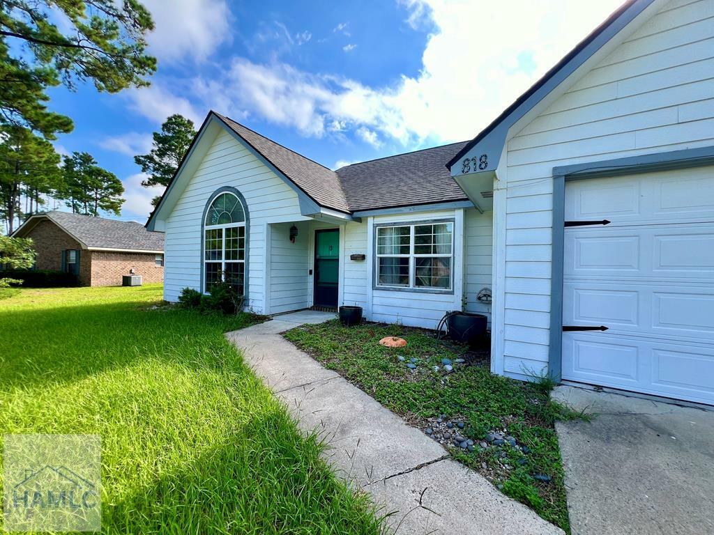 Property Photo:  818 Mandarin Drive  GA 31313 