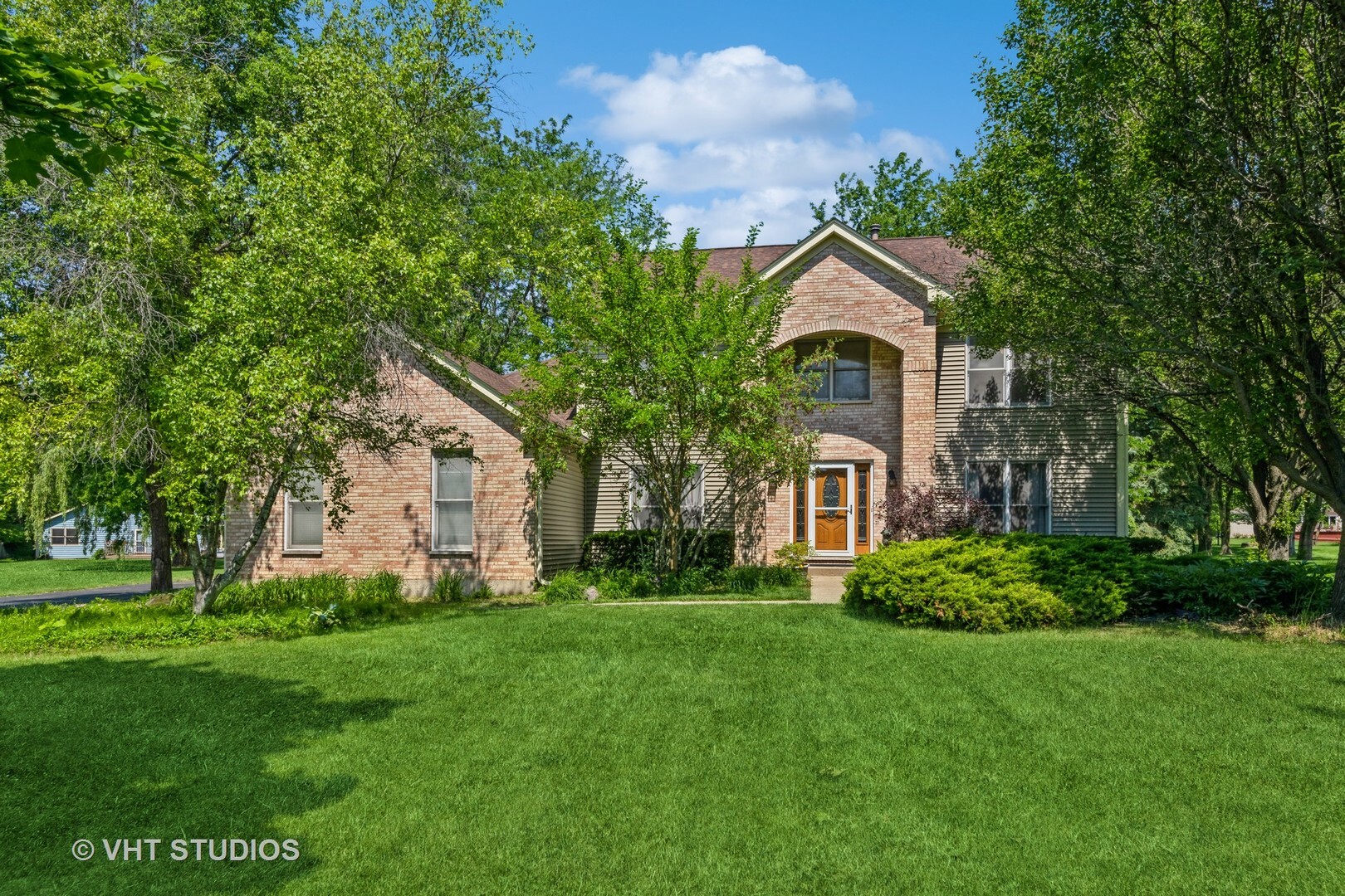 Property Photo:  25888 N Tahoe Court  IL 60060 