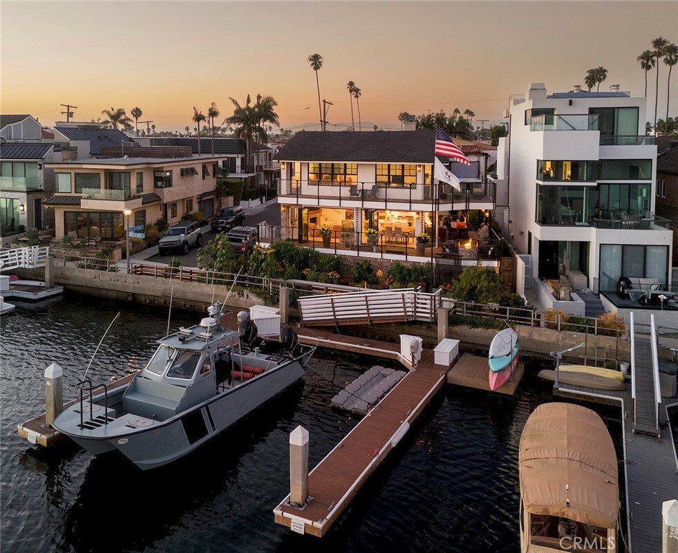 Property Photo: 5903 E Corso Di Napoli CA 90803