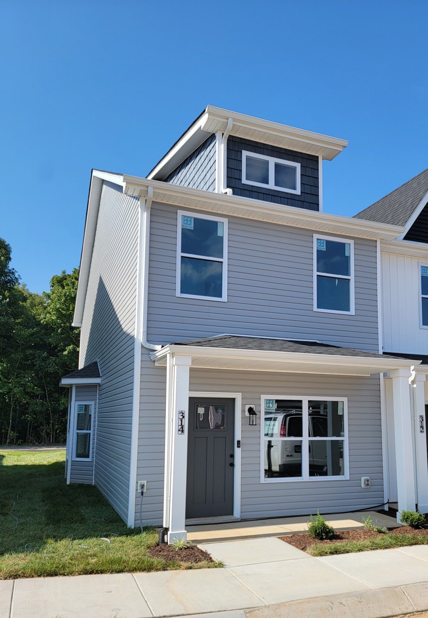 Property Photo: 314 Front Ridge Circle TN 37040