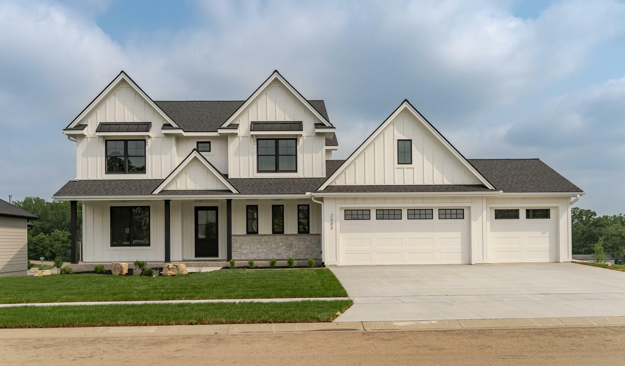 Property Photo:  2643 Timber Oaks Road SW  MN 55902 