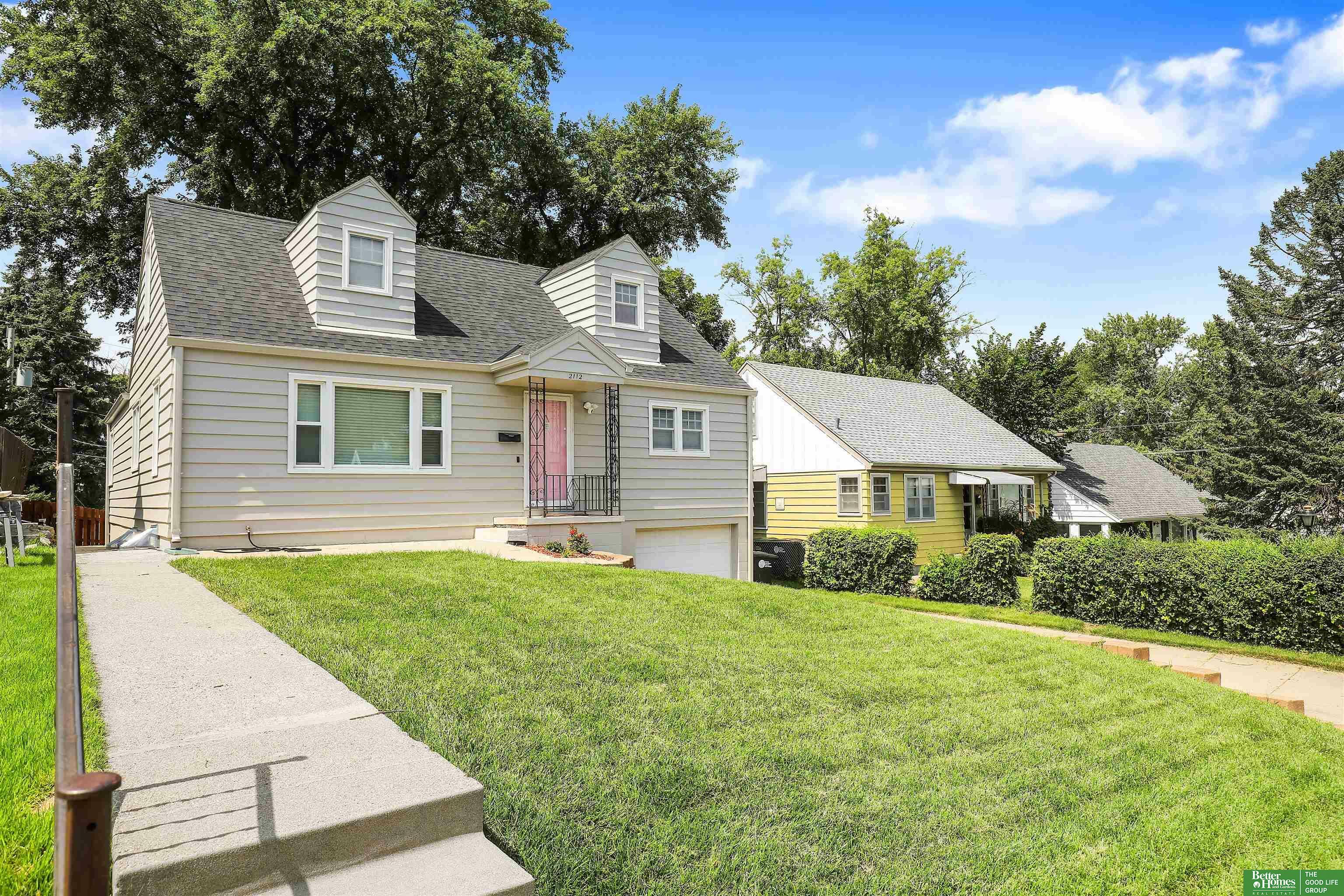 Property Photo:  2112 S 49 Avenue  NE 68106 